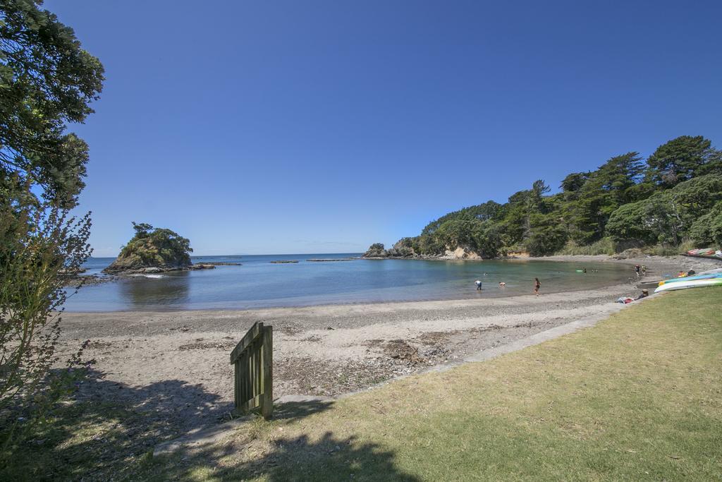 Beachfront Enclosure Bay - Waiheke Unlimited Oneroa Bagian luar foto
